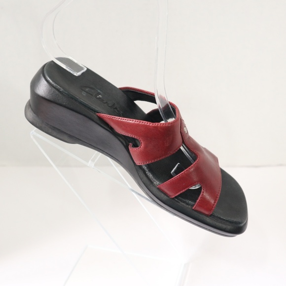Clarks Red Leather Womens Sandals Shoes Size 6M - Picture 6 of 8